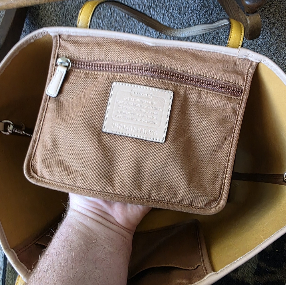 Coach Park Metropolitan Vermillion Cross Grain Leather Large Tote 2014 - Picture 8 of 12